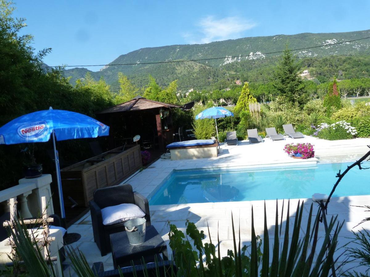 Les Bambous B&B Levens Exterior photo